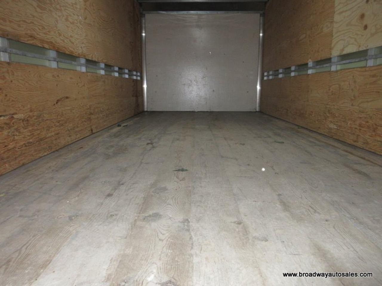 2020 GMC G3500 1-TON CARGO MOVING 2 PASSENGER 6.0L - V8.. 177-INCH-WHEEL-BASE.. STABILITRAK-PACKAGE.. AUX INPUT.. AIR CONDITIONING.. Photo