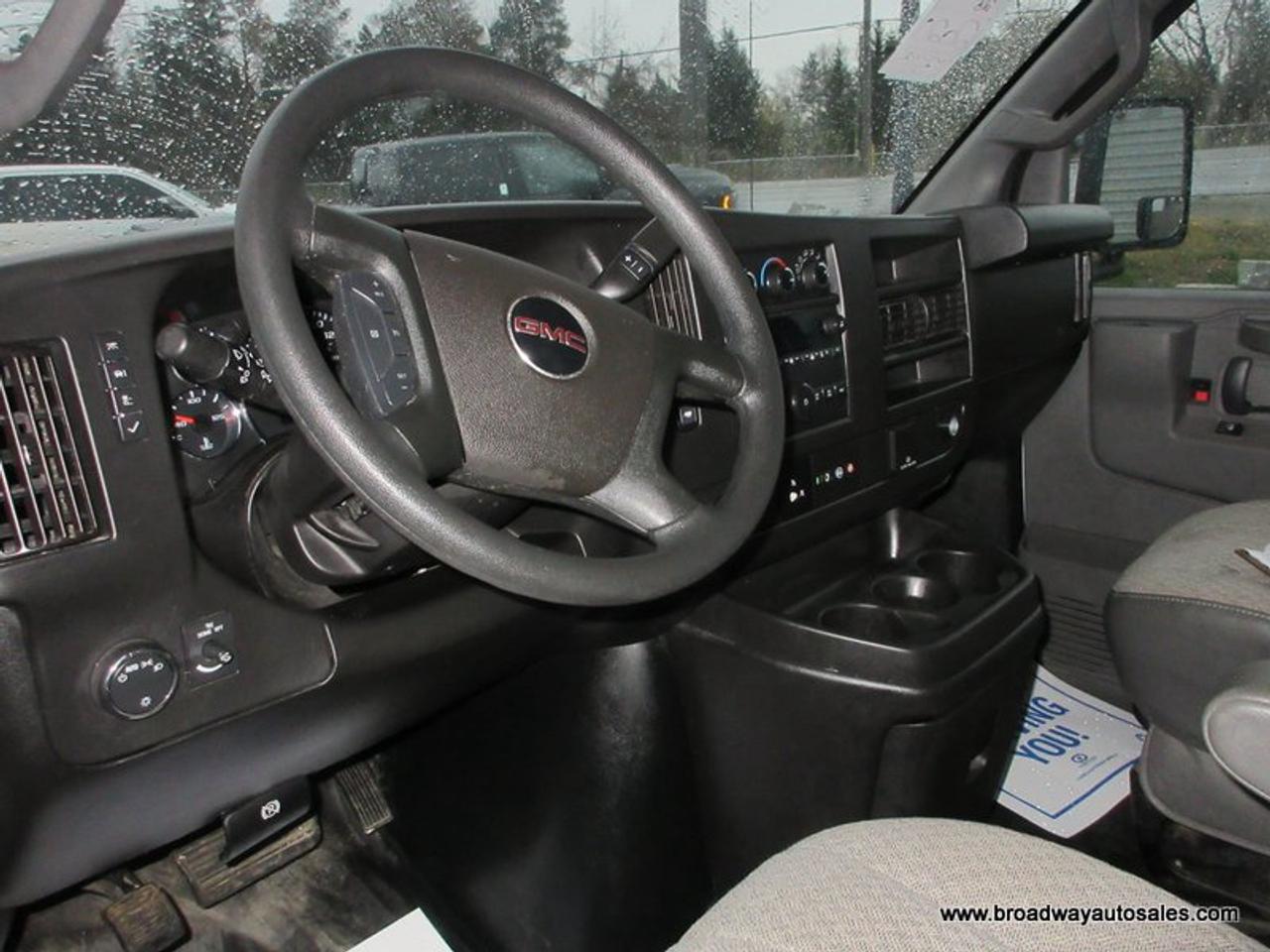 2020 GMC G3500 1-TON CARGO MOVING 2 PASSENGER 6.0L - V8.. 177-INCH-WHEEL-BASE.. STABILITRAK-PACKAGE.. AUX INPUT.. AIR CONDITIONING.. Photo