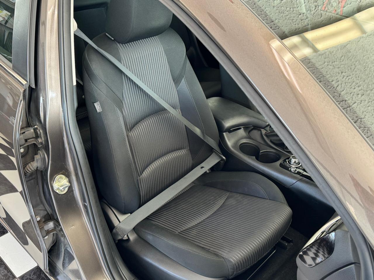 2015 Mazda MAZDA3 GS+Camera+Heated Seats+A/C+Cruise Control Photo22