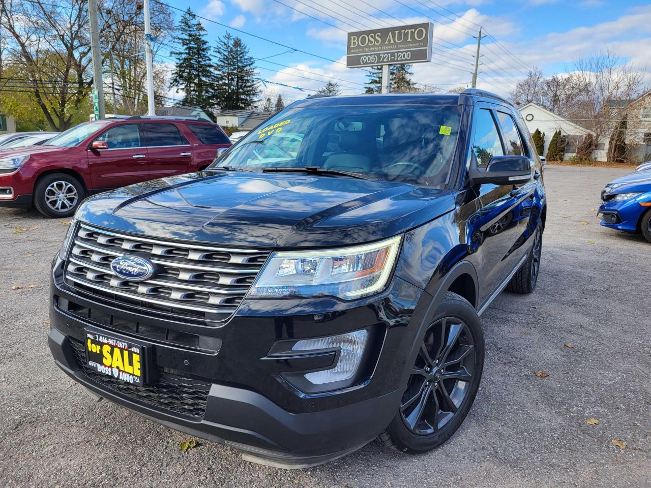 2017 Ford Explorer XLT 4WD Photo0