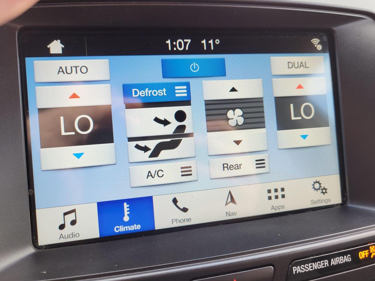 2017 Ford Explorer XLT 4WD Photo