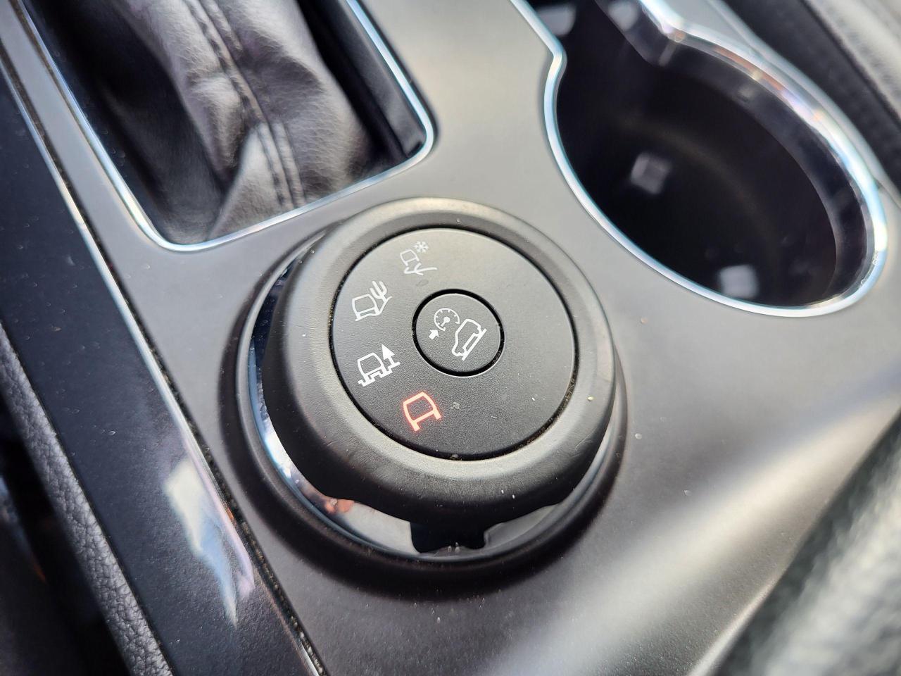 2017 Ford Explorer XLT 4WD Photo