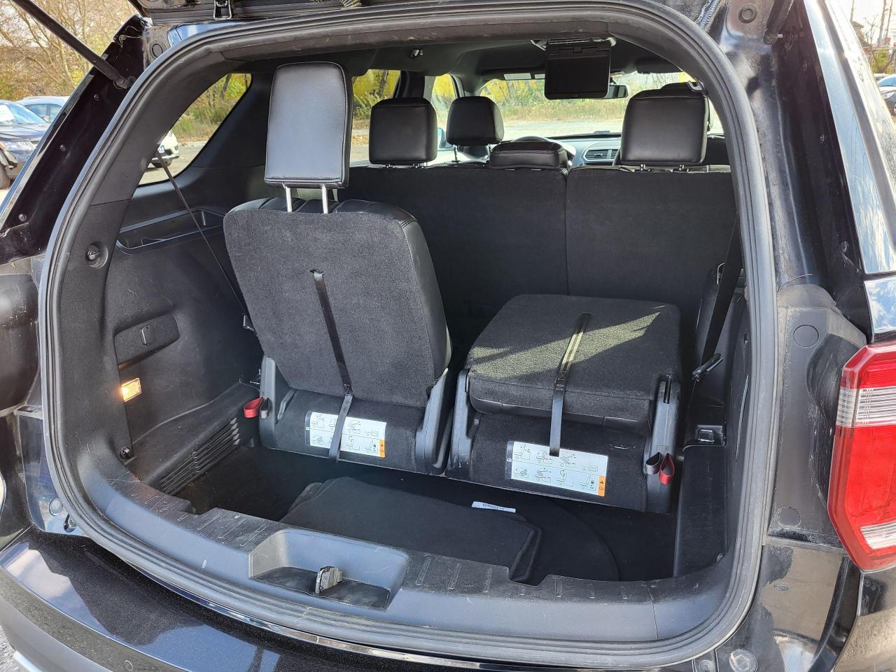 2017 Ford Explorer XLT 4WD Photo