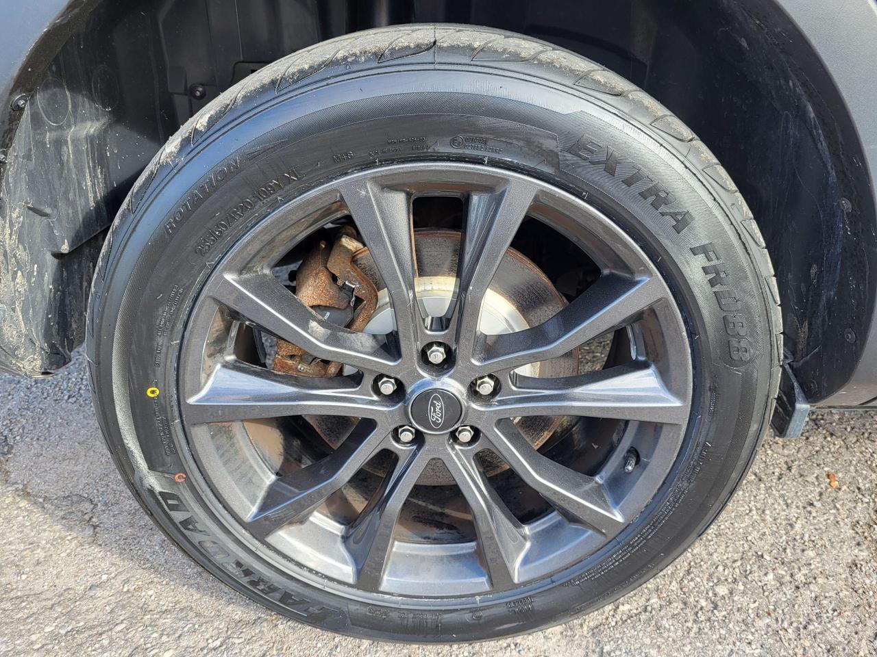 2017 Ford Explorer XLT 4WD Photo