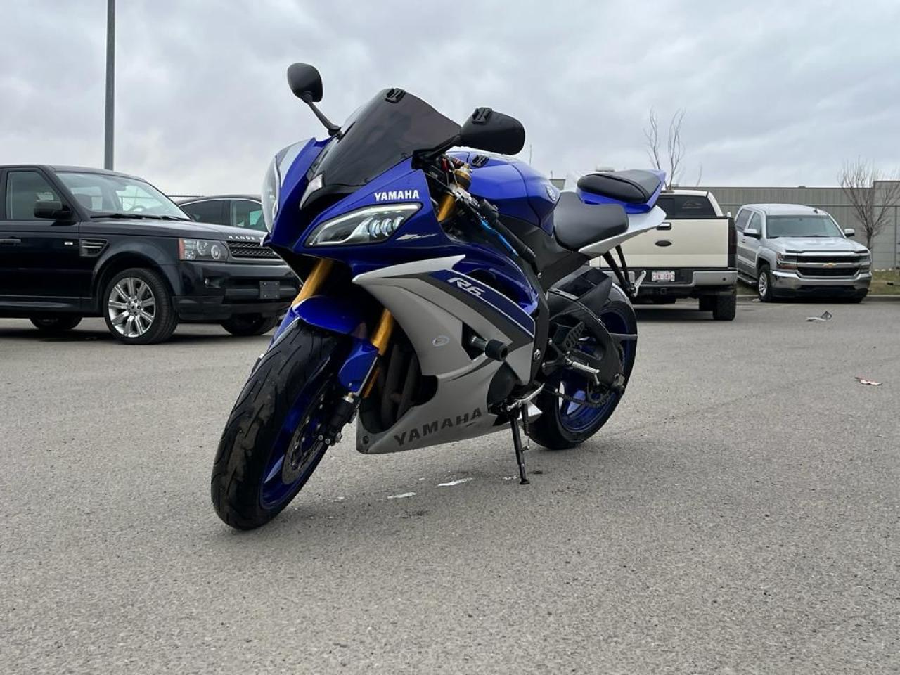 Used 2015 Yamaha YZF-R6 Sport | $0 DOWN for sale in Calgary, AB