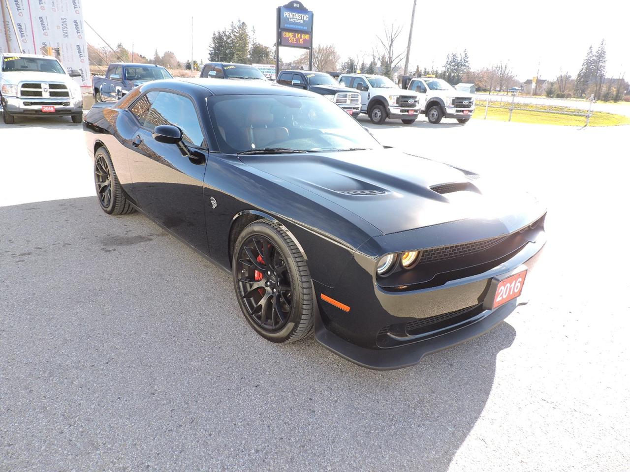 2016 Dodge Challenger SRT Hellcat Automatic Leather Sunroof Only 33000KM