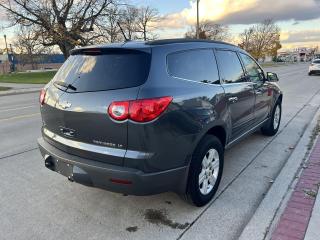 2011 Chevrolet Traverse AWD 4dr 2LT - Photo #8