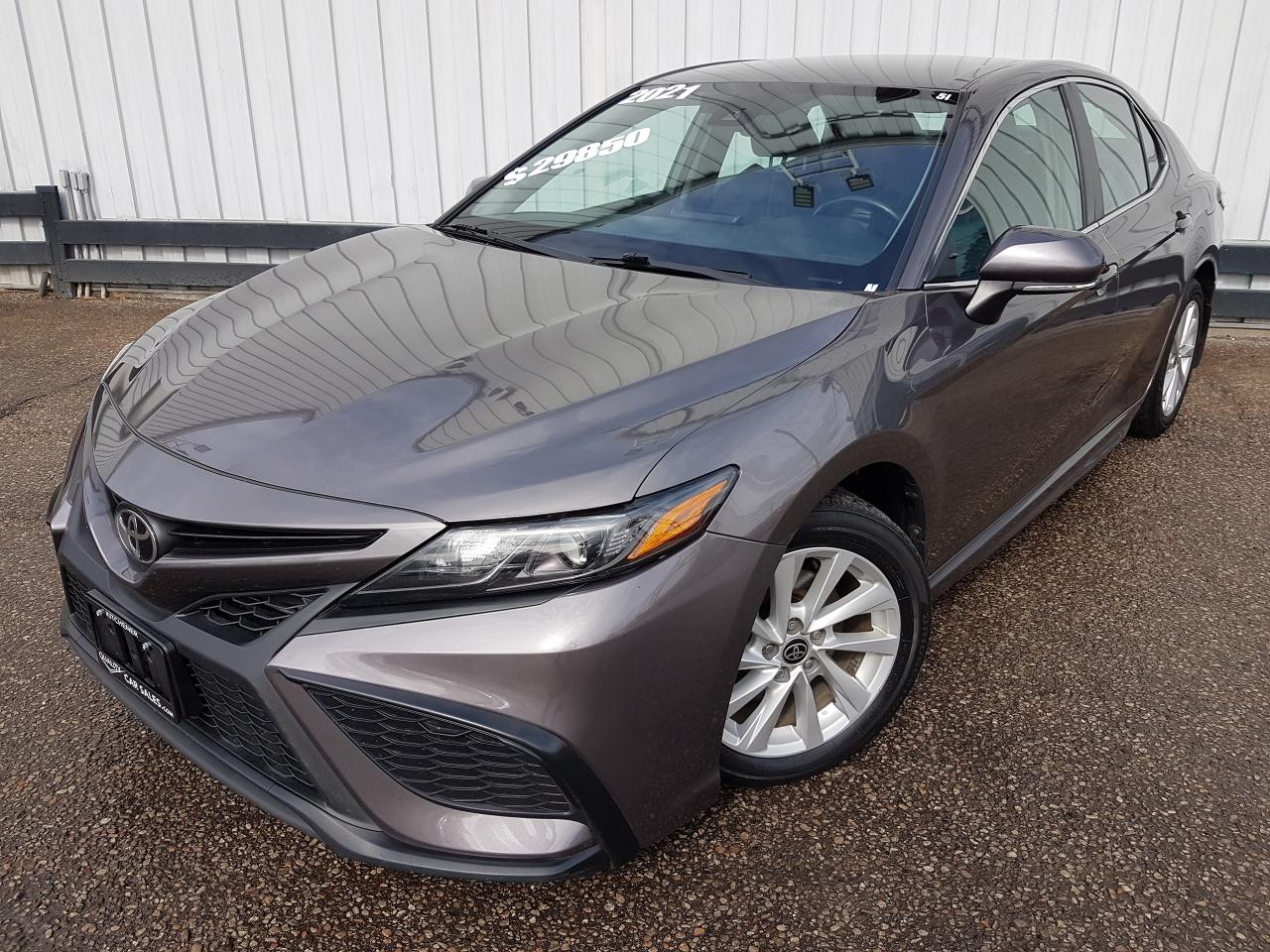 Used 2021 Toyota Camry SE *LEATHER-HEATED SEATS* for sale in Kitchener, ON