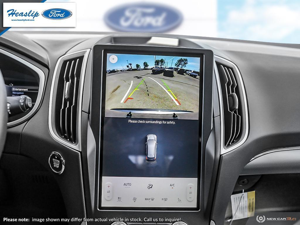 2024 Ford Edge SEL Photo5