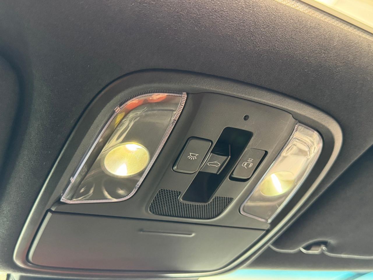 2020 Kia Stinger GT Limited AWD 3.3T+HUD+Adptive Cruise+CLEANCARFAX - Photo #65