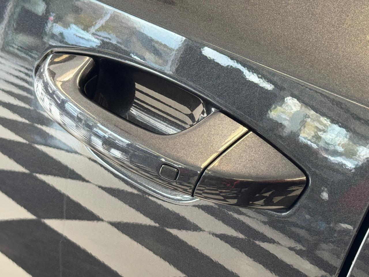2020 Kia Stinger GT Limited AWD 3.3T+HUD+Adptive Cruise+CLEANCARFAX - Photo #70