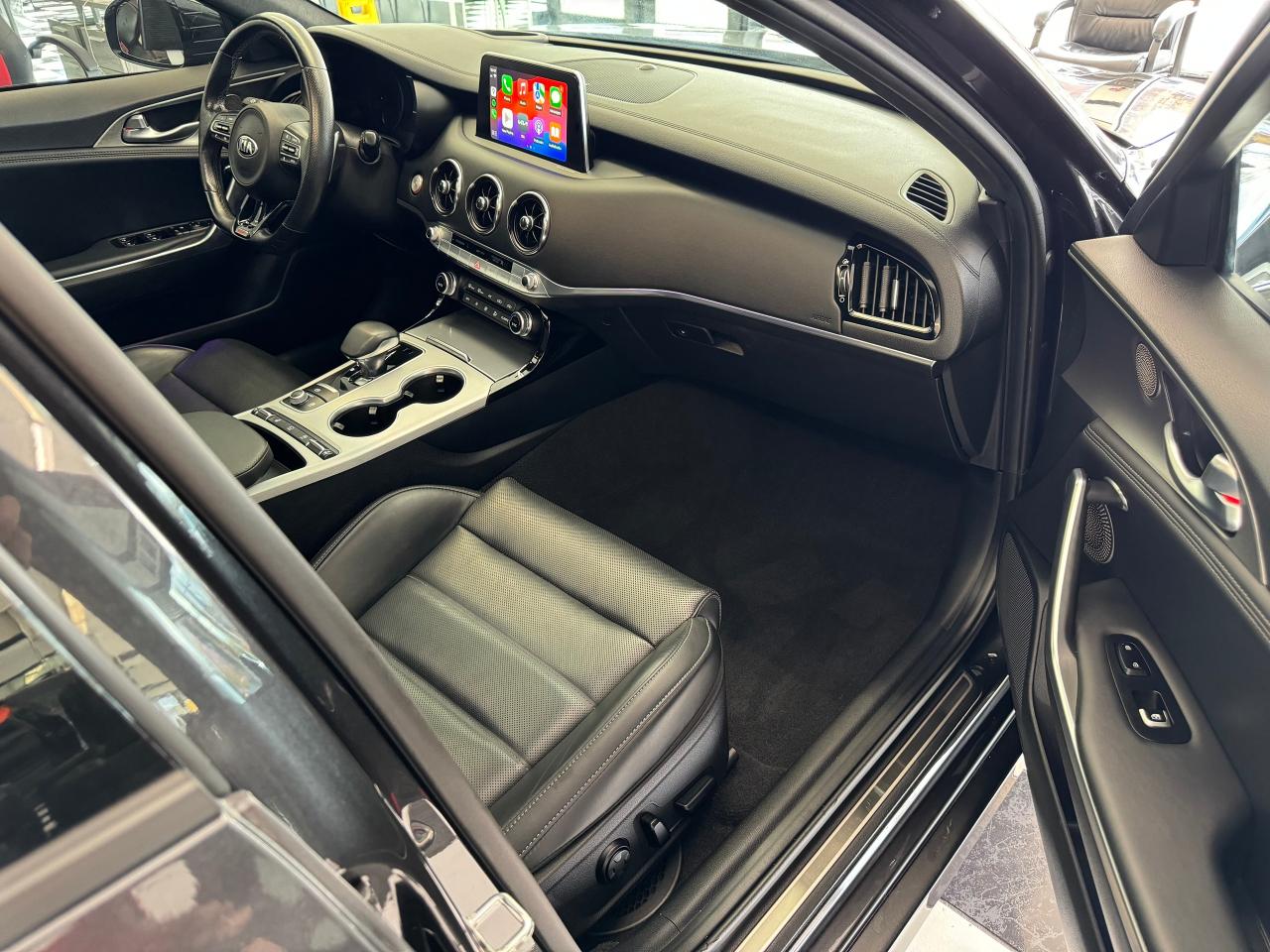 2020 Kia Stinger GT Limited AWD 3.3T+HUD+Adptive Cruise+CLEANCARFAX - Photo #29