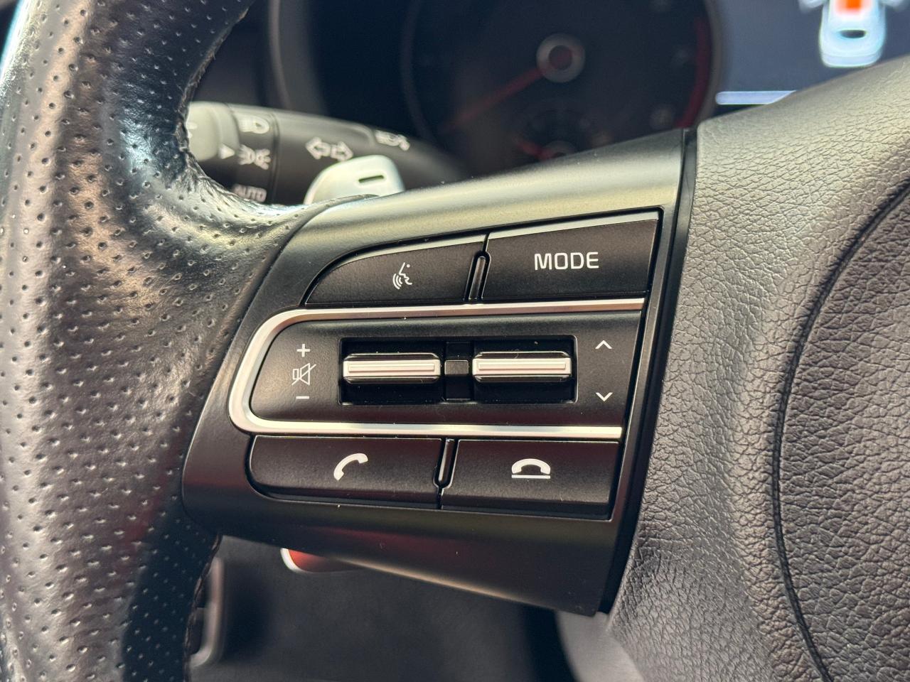 2020 Kia Stinger GT Limited AWD 3.3T+HUD+Adptive Cruise+CLEANCARFAX - Photo #59