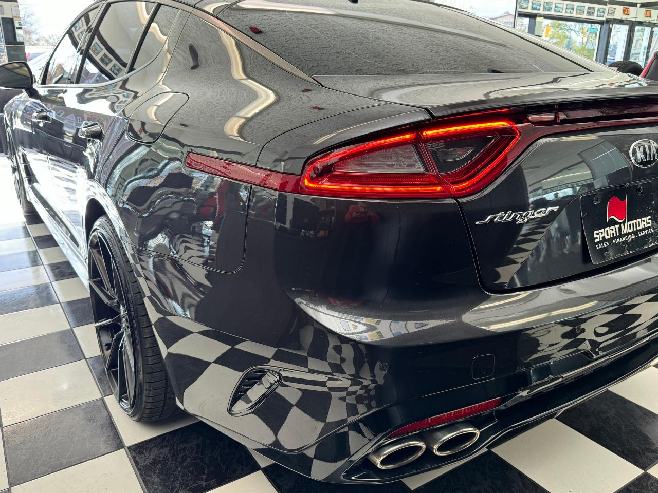 2020 Kia Stinger GT Limited AWD 3.3T+HUD+Adptive Cruise+CLEANCARFAX - Photo #52
