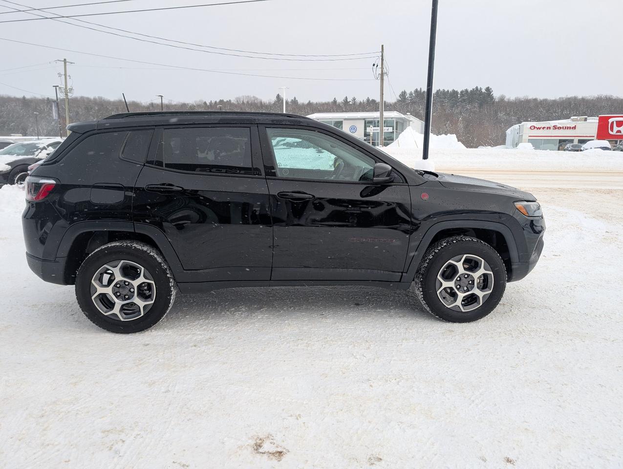 2022 Jeep Compass Trailhawk - Low KM - Pano Roof - Back Up Cam Photo