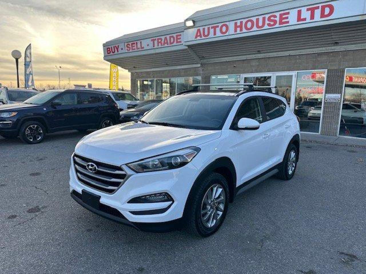 Used 2018 Hyundai Tucson SE AWD BACKUP CAMERA BLUETOOTH CARPLAY/AUTO PANO ROOF for sale in Calgary, AB