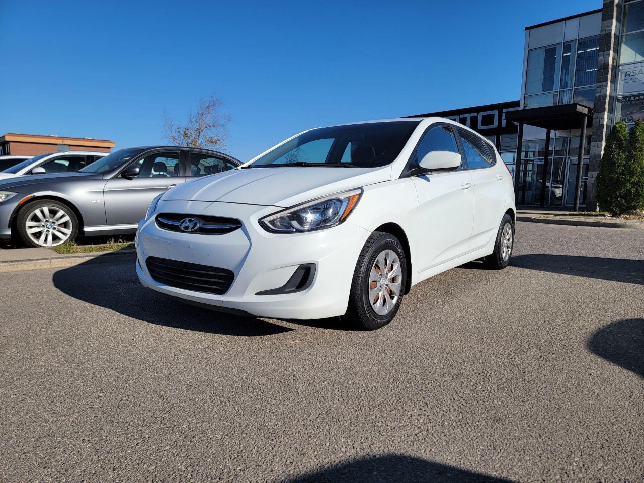 2015 Hyundai Accent 5DR HB MAN L - Photo #1
