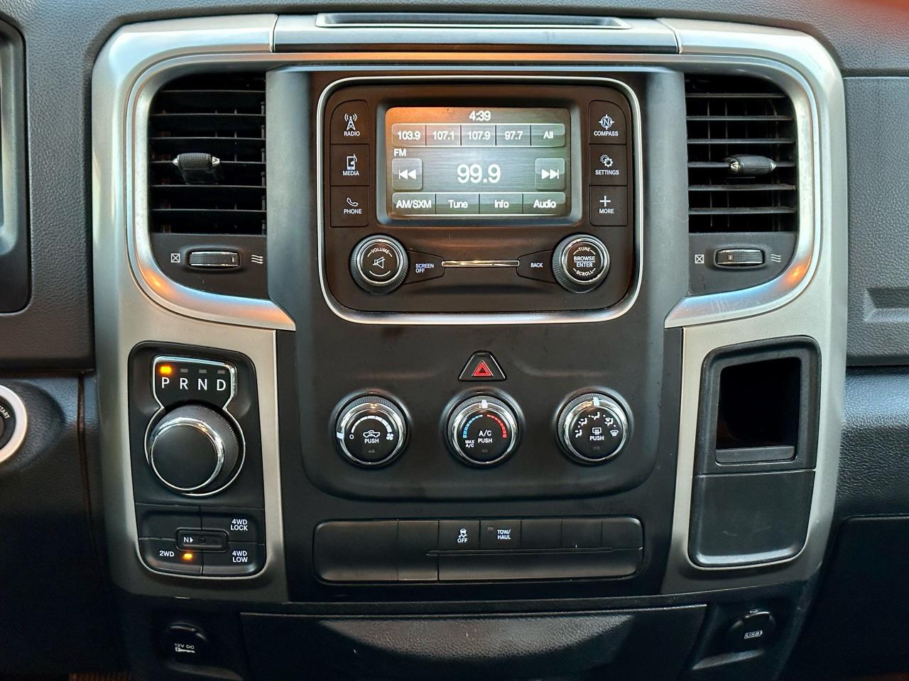 2015 RAM 1500 SLT - Photo #15