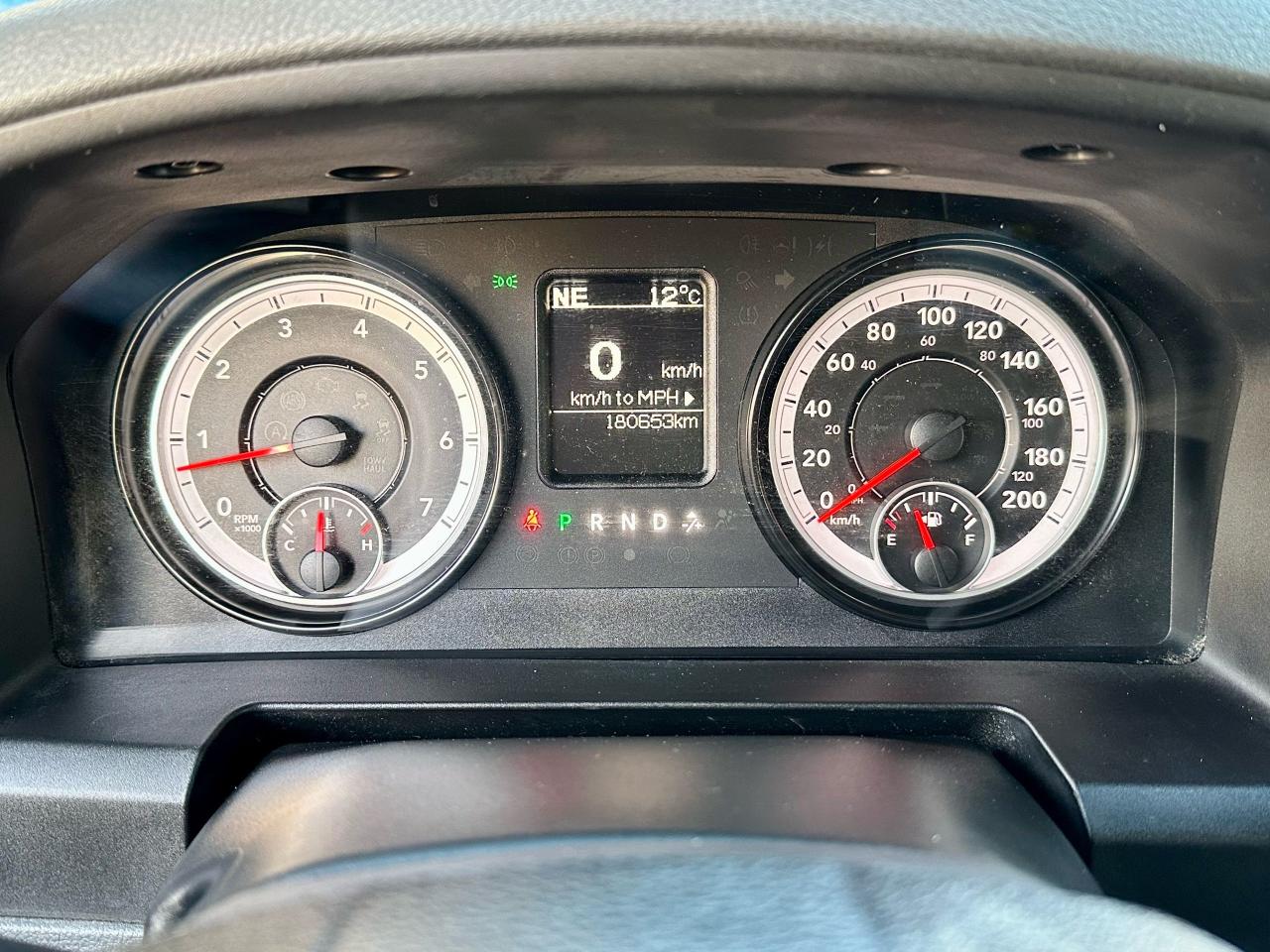 2015 RAM 1500 SLT - Photo #18