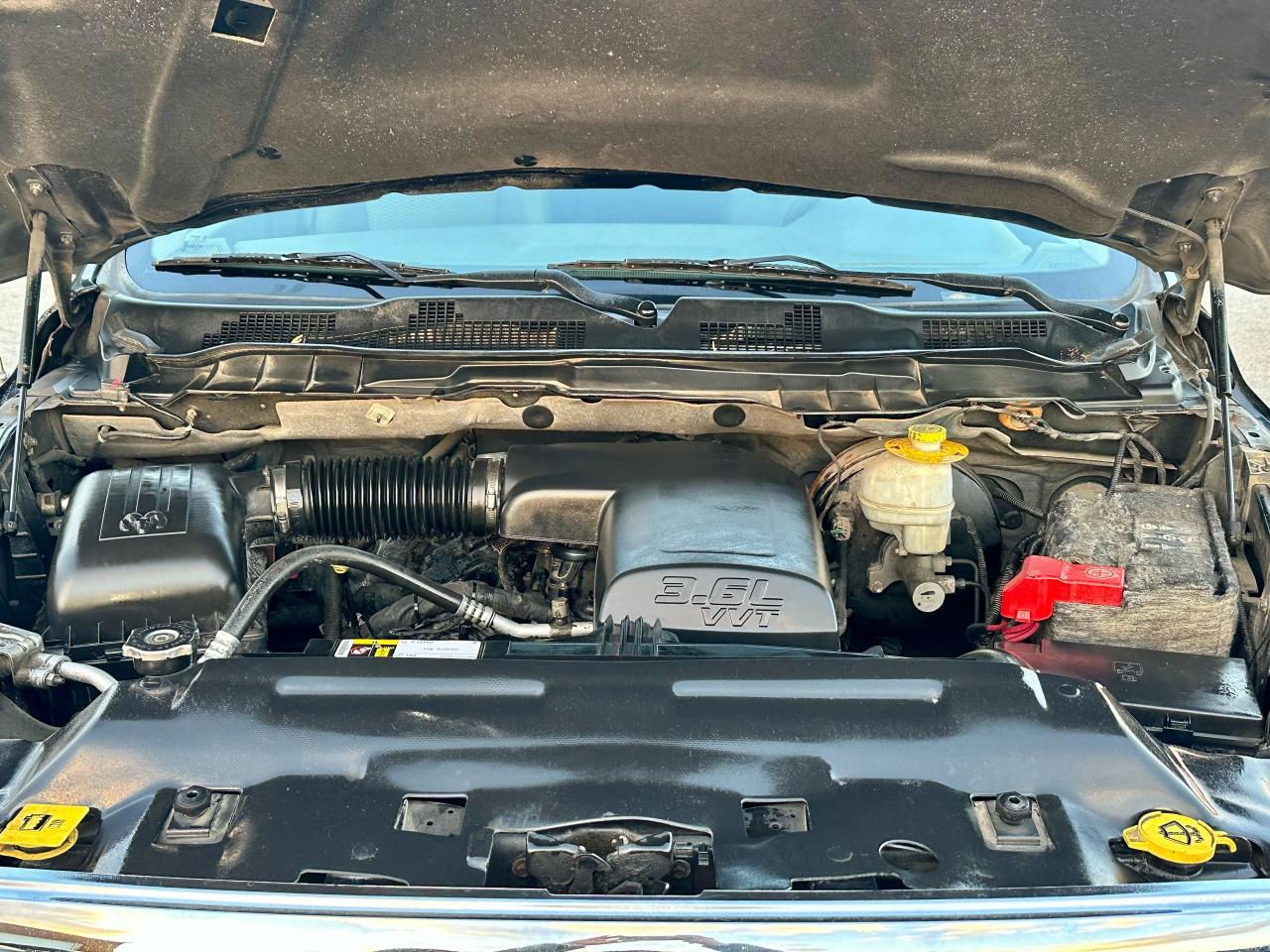 2015 RAM 1500 SLT - Photo #21