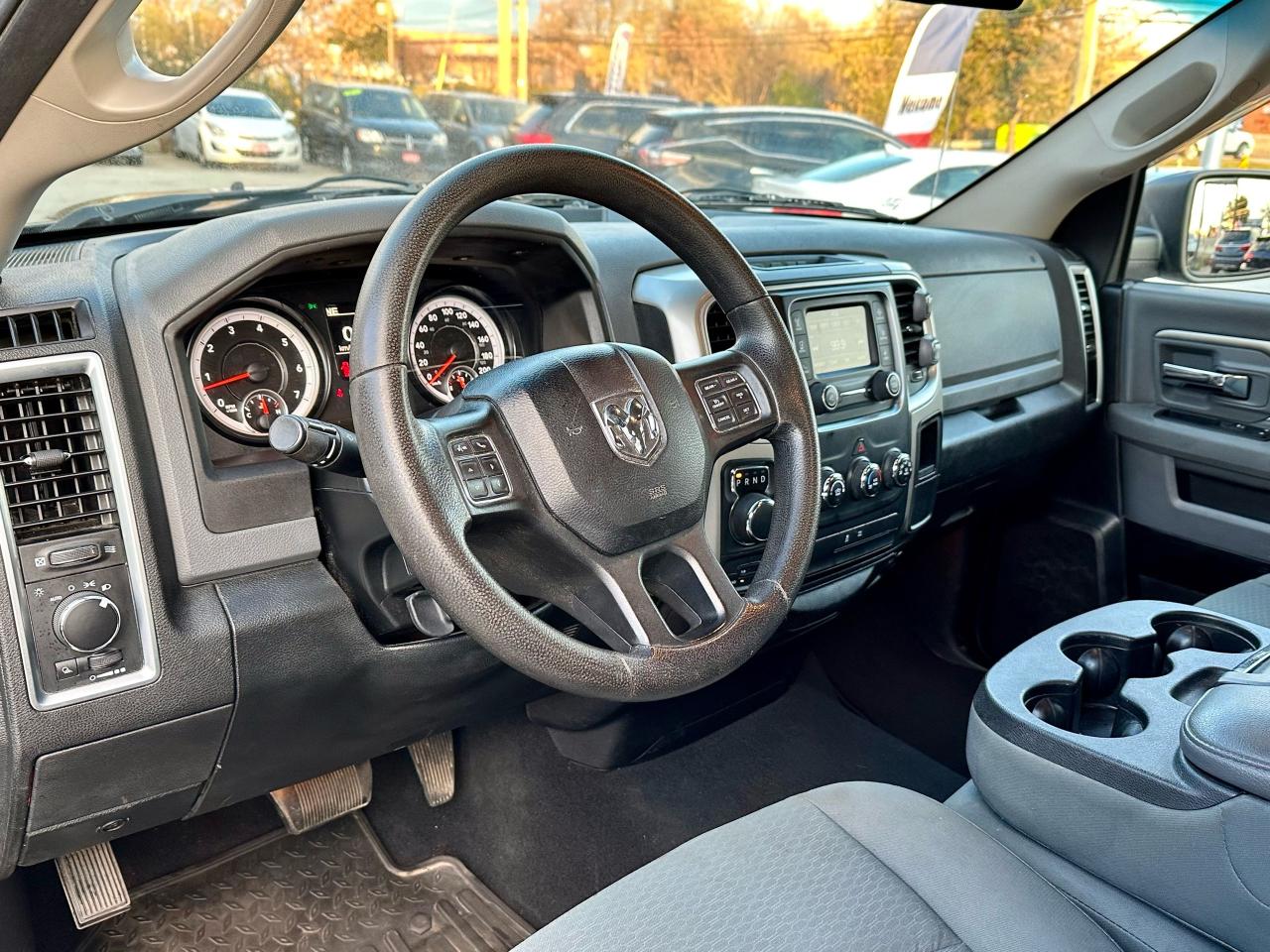 2015 RAM 1500 SLT - Photo #20