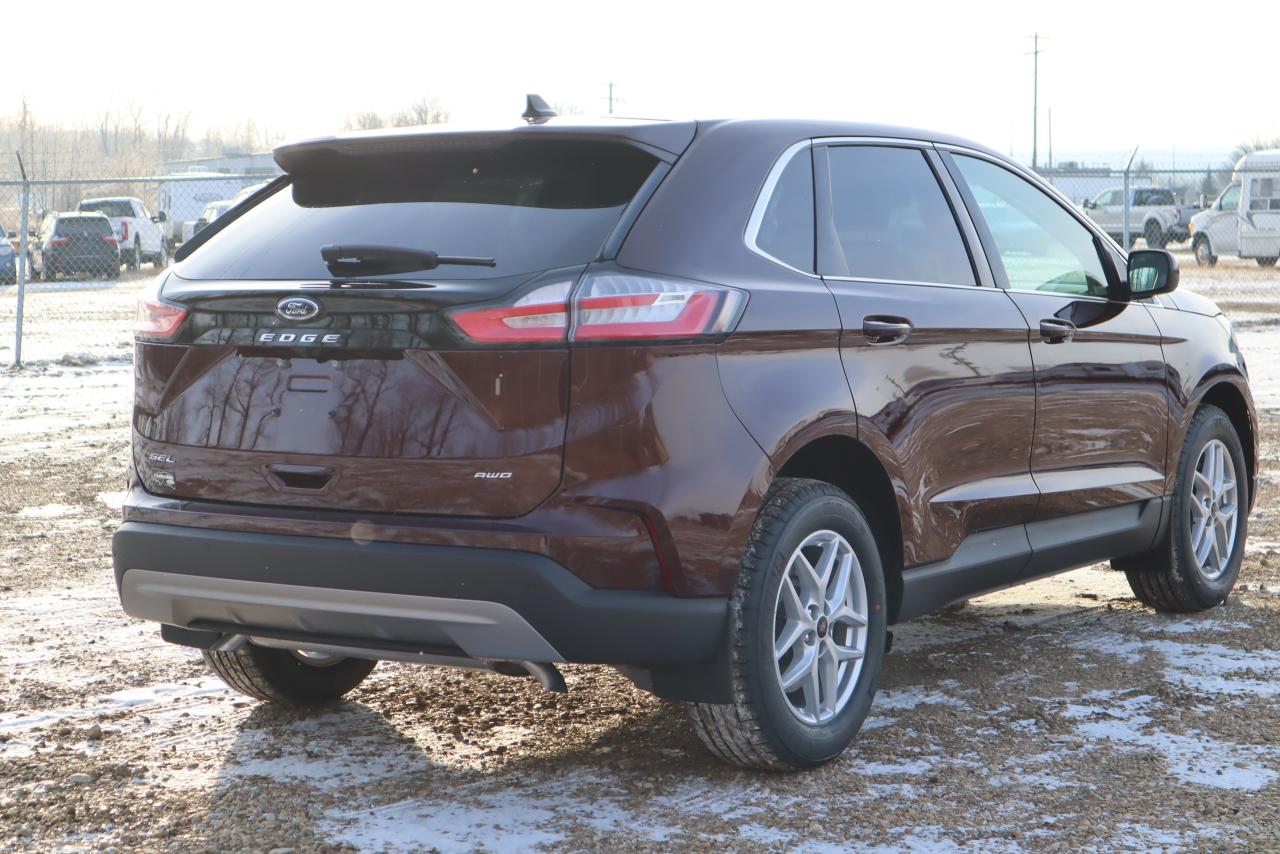 2024 Ford Edge SEL Photo5