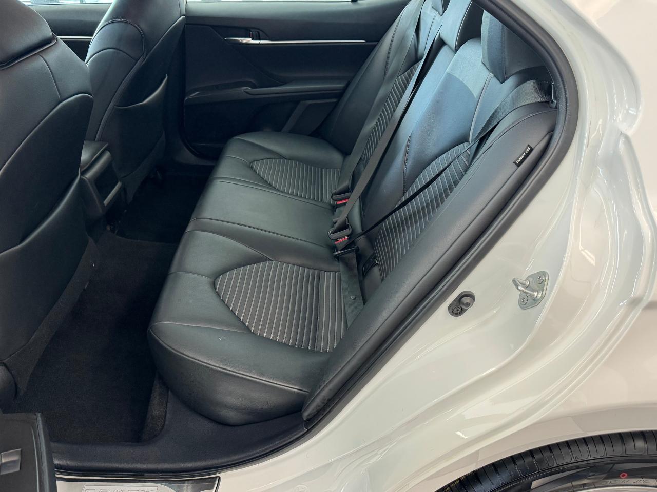 2021 Toyota Camry SE+New Tires+Lanekeep+Adaptive Cruise+CLEAN CARFAX - Photo #24