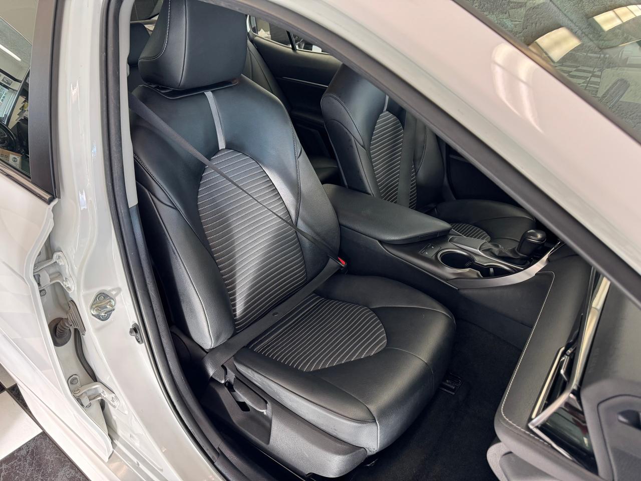 2021 Toyota Camry SE+New Tires+Lanekeep+Adaptive Cruise+CLEAN CARFAX Photo92