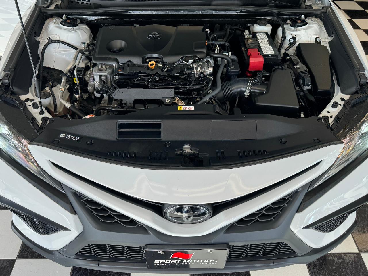 2021 Toyota Camry SE+New Tires+Lanekeep+Adaptive Cruise+CLEAN CARFAX Photo76