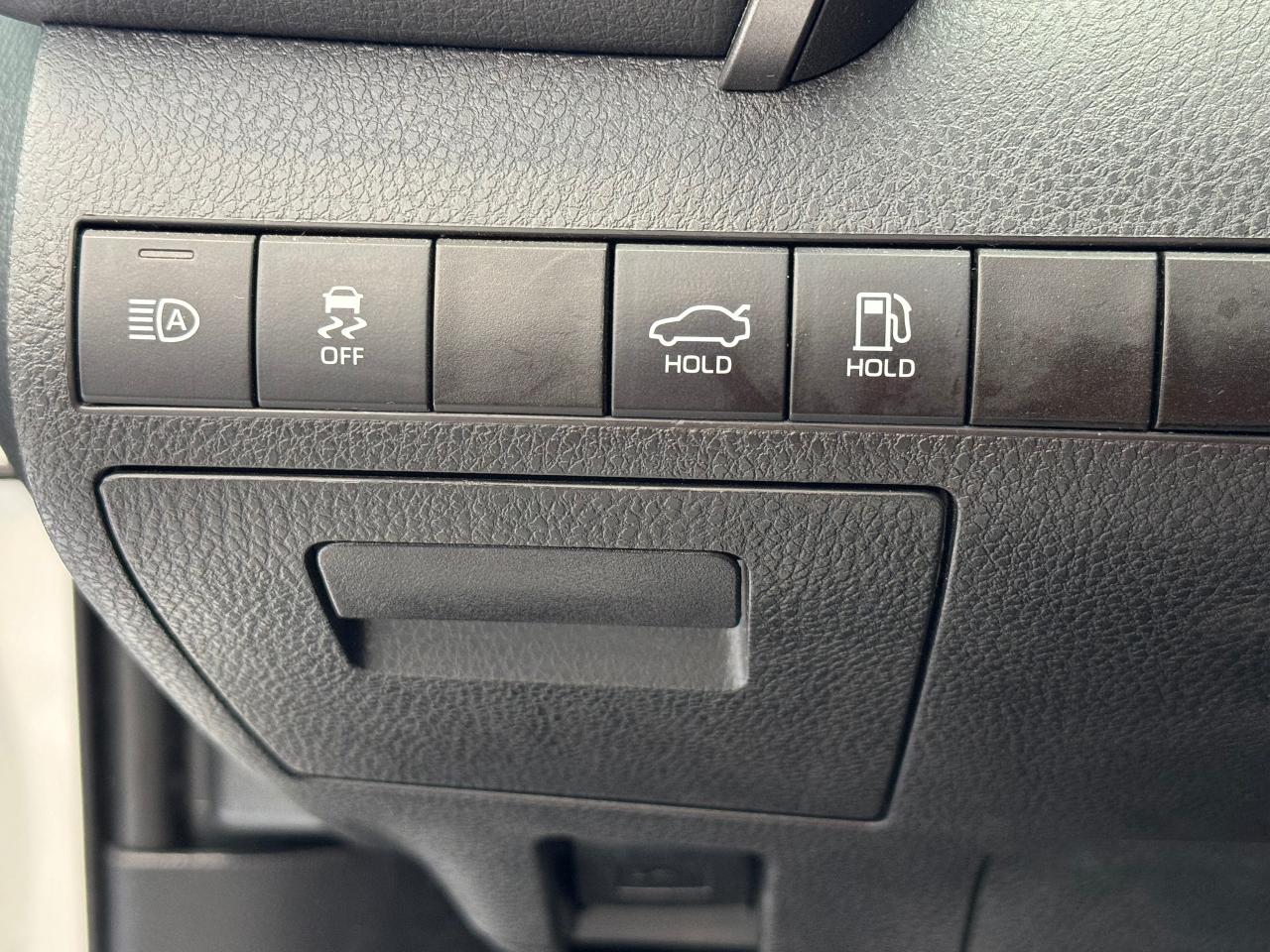 2021 Toyota Camry SE+New Tires+Lanekeep+Adaptive Cruise+CLEAN CARFAX - Photo #51