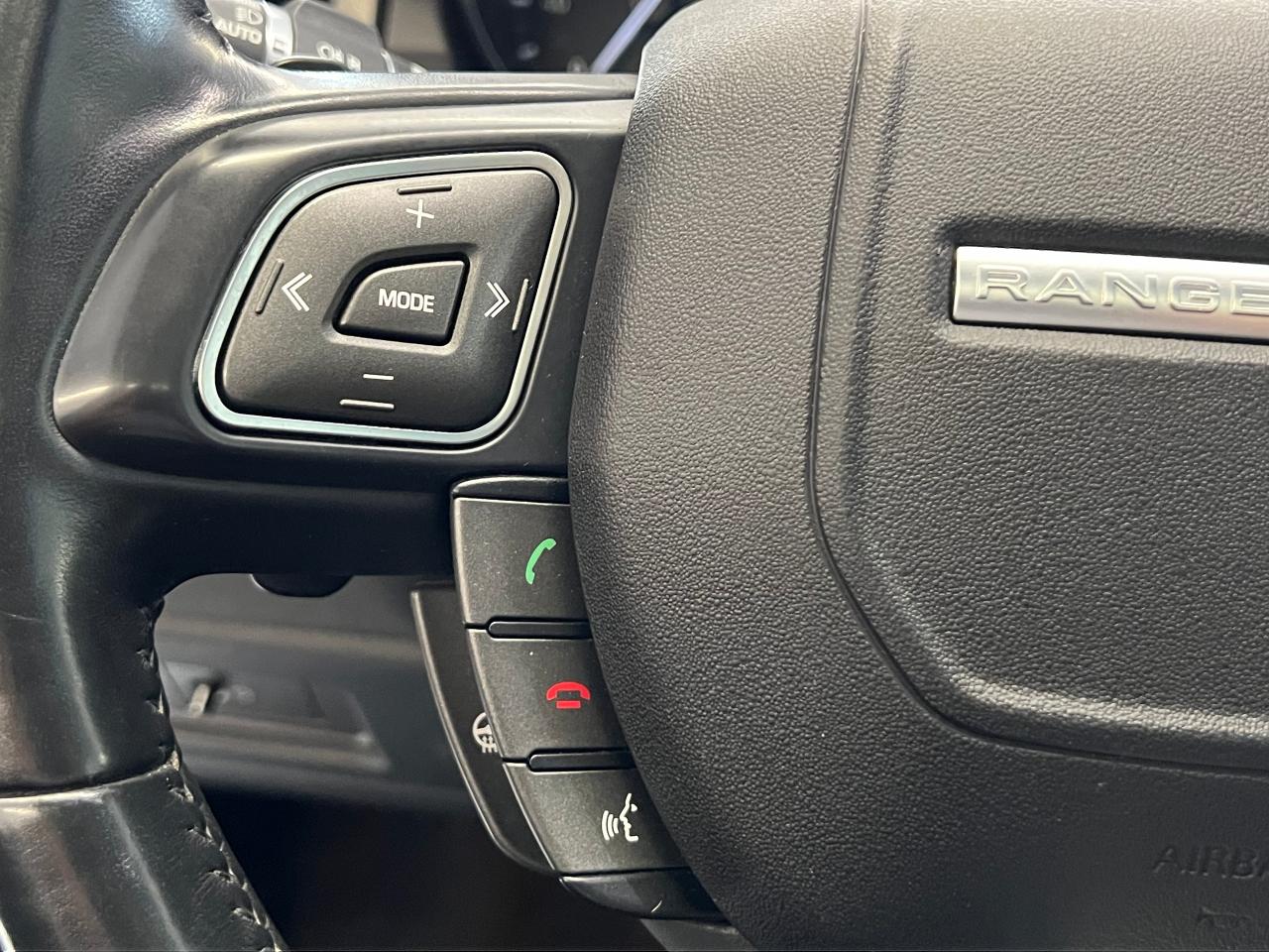 2017 Land Rover Range Rover Evoque SE+GPS+Roof+Heated Leather+CLEAN CARFAX - Photo #46