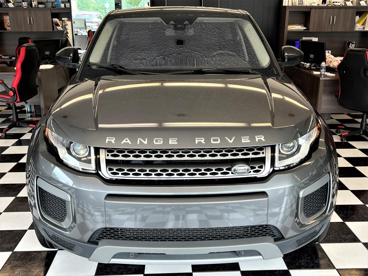 2017 Land Rover Range Rover Evoque SE+GPS+Roof+Heated Leather+CLEAN CARFAX Photo6