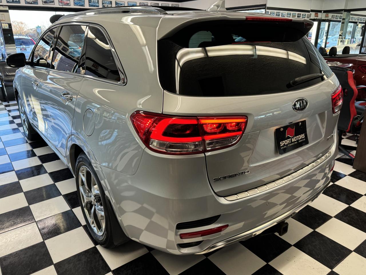 2016 Kia Sorento SX 7 Passenger V6 AWD+Roof+Blind Spot+CLEAN CARFAX Photo78