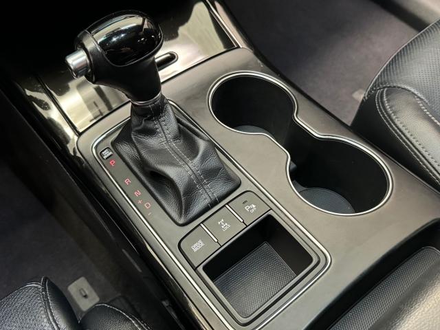 2016 Kia Sorento SX 7 Passenger V6 AWD+Roof+Blind Spot+CLEAN CARFAX Photo44