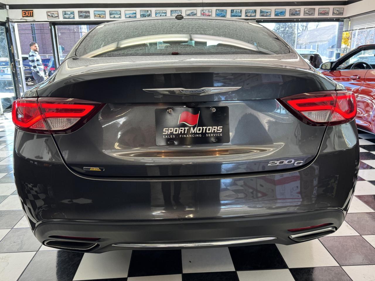 2016 Chrysler 200 C+GPS+Roof+Camera+Leather+RMT Start+CLEAN CARFAX - Photo #3