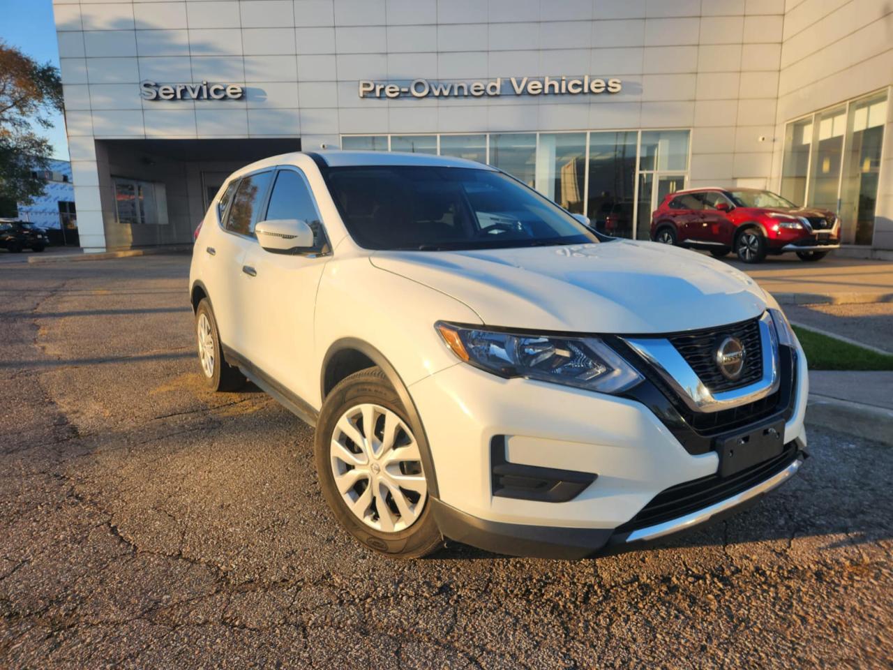 Used 2018 Nissan Rogue SOLD AS IS UNFIT UNPLATED. for sale in Toronto, ON