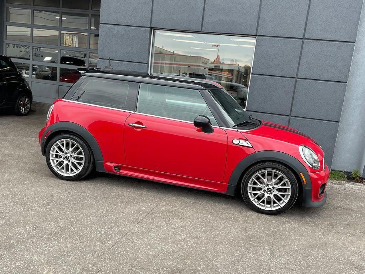 2012 MINI Cooper JCW TRIM|NAVI|PANOROOF|17in ALLOYS - Photo #1