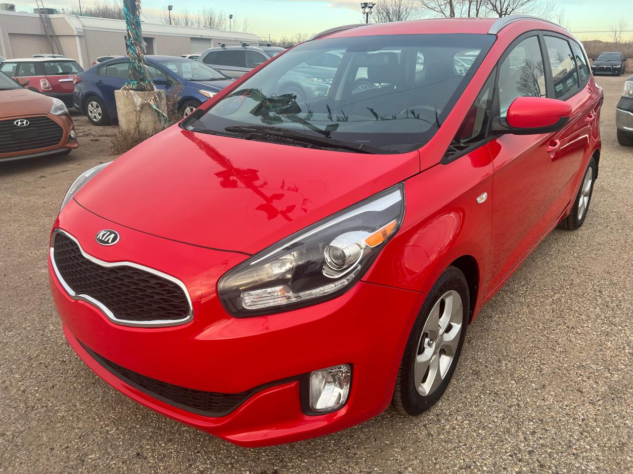 2016 Kia Rondo 7 passenger heated seats park assist - Photo #1