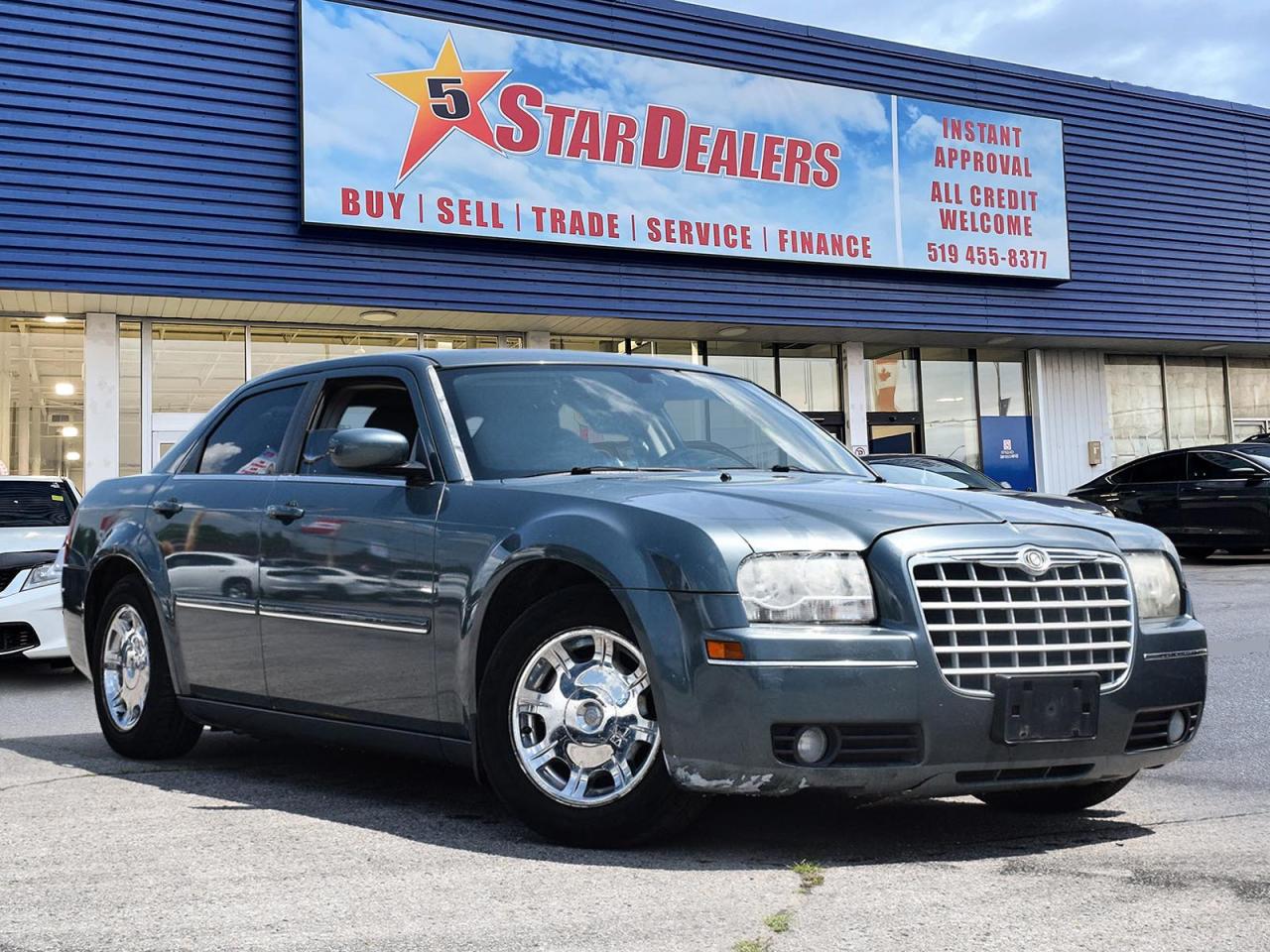 Used 2005 Chrysler 300 CERTIFIED READY TO DELIVERY  WE FINANCE ALL CREDIT for sale in London, ON