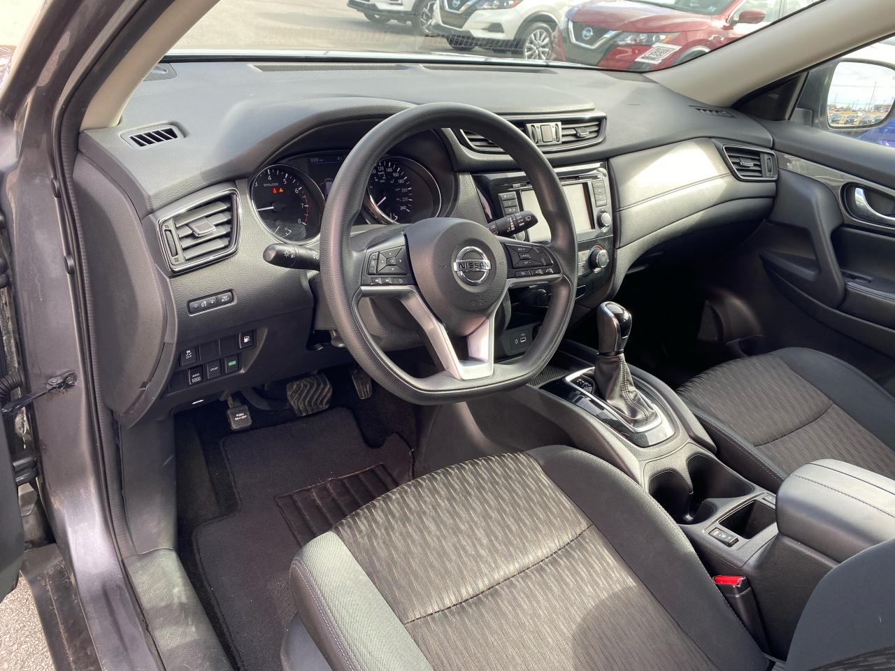 2018 Nissan Rogue S AWD Photo6
