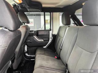 2016 Jeep Wrangler SPORT / MANUAL / 4WD / NO ACCIDENTS - Photo #12