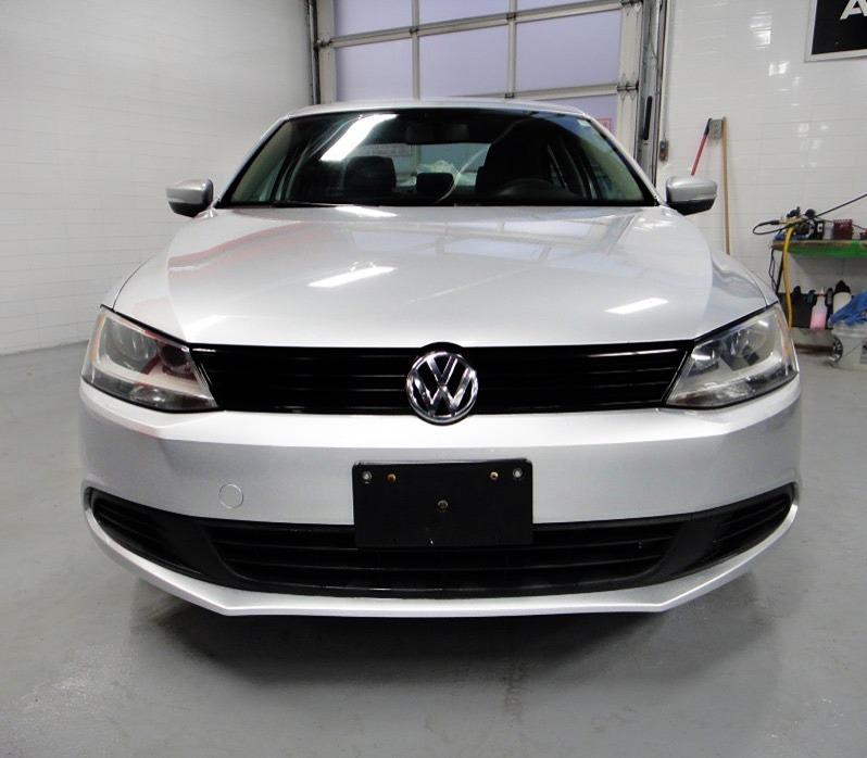 2014 Volkswagen Jetta WELL MAINTAIN,ALL SERVICE RECORDS,TRENDLINE - Photo #2