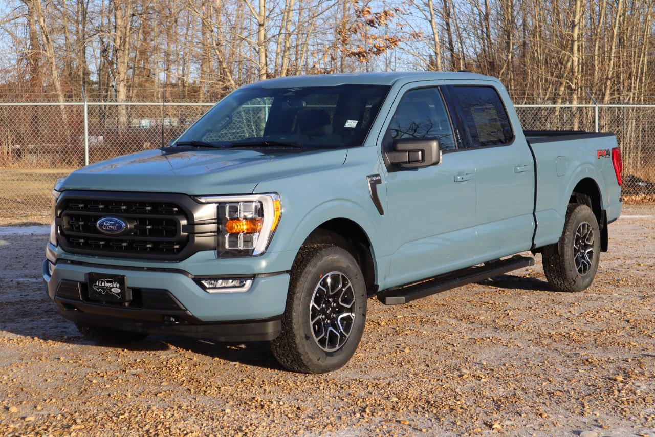 2023 Ford F-150 XLT Photo0