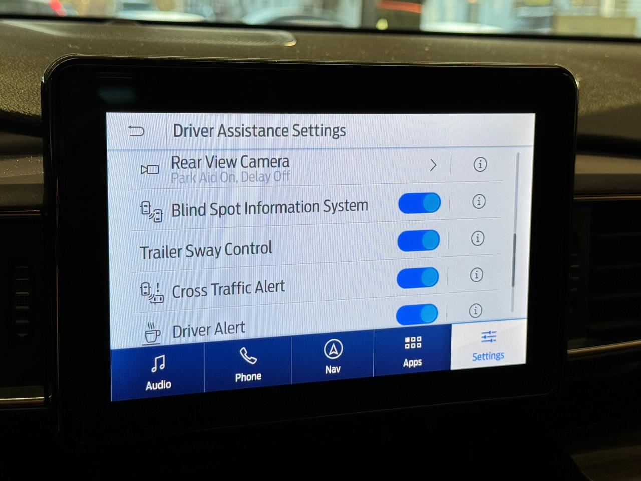 2021 Ford Explorer Limited 4WD 6 Pass+GPS+Lane Keep+Adaptive Cruise - Photo #40