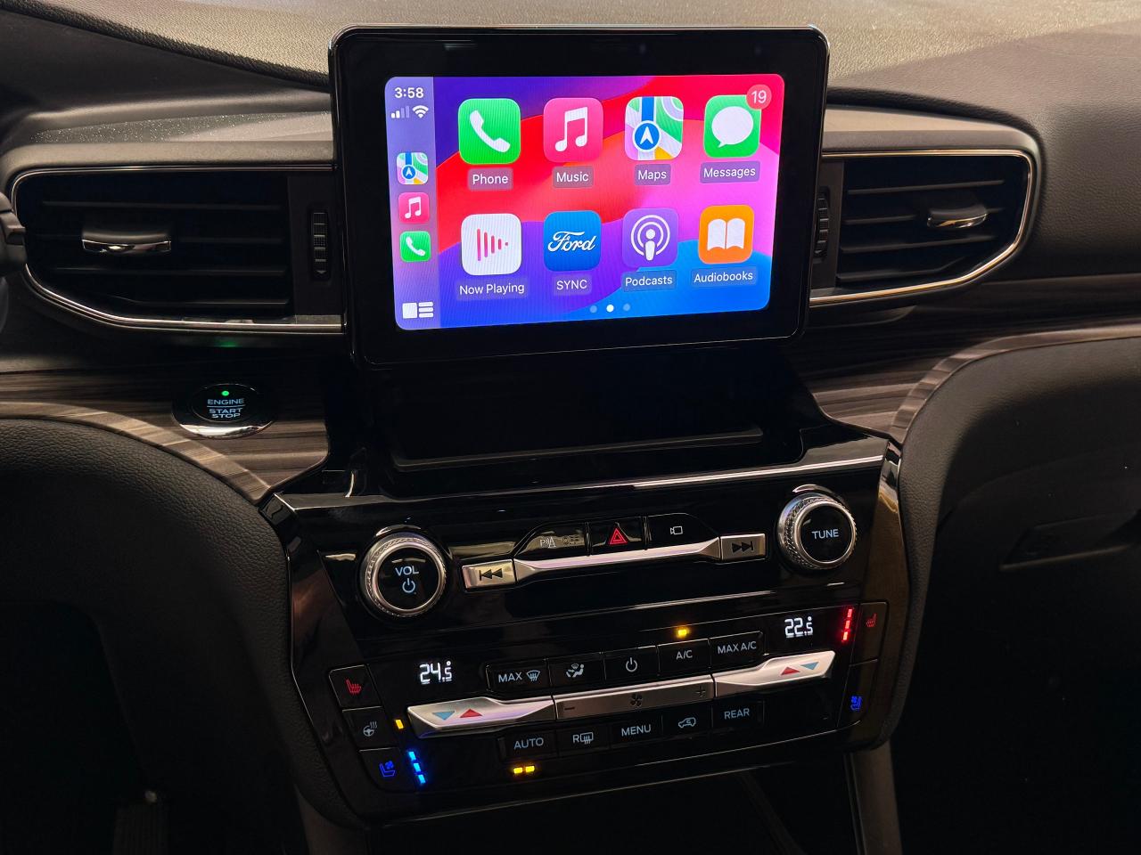 2021 Ford Explorer Limited 4WD 6 Pass+GPS+Lane Keep+Adaptive Cruise - Photo #10
