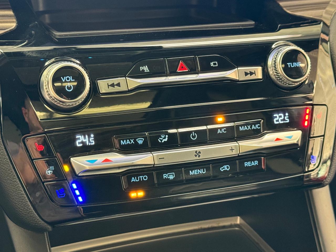 2021 Ford Explorer Limited 4WD 6 Pass+GPS+Lane Keep+Adaptive Cruise - Photo #45