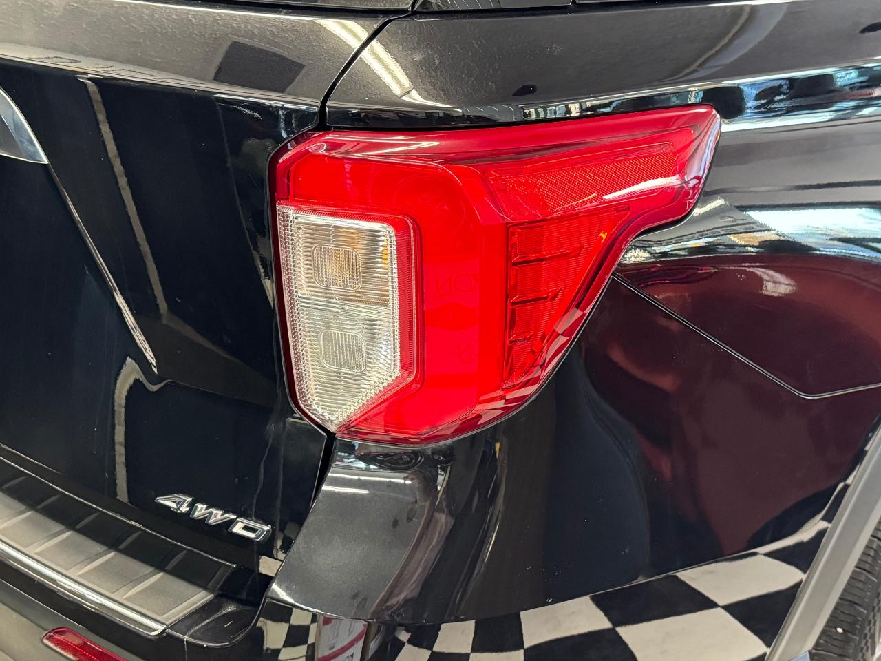 2021 Ford Explorer Limited 4WD 6 Pass+GPS+Lane Keep+Adaptive Cruise - Photo #75