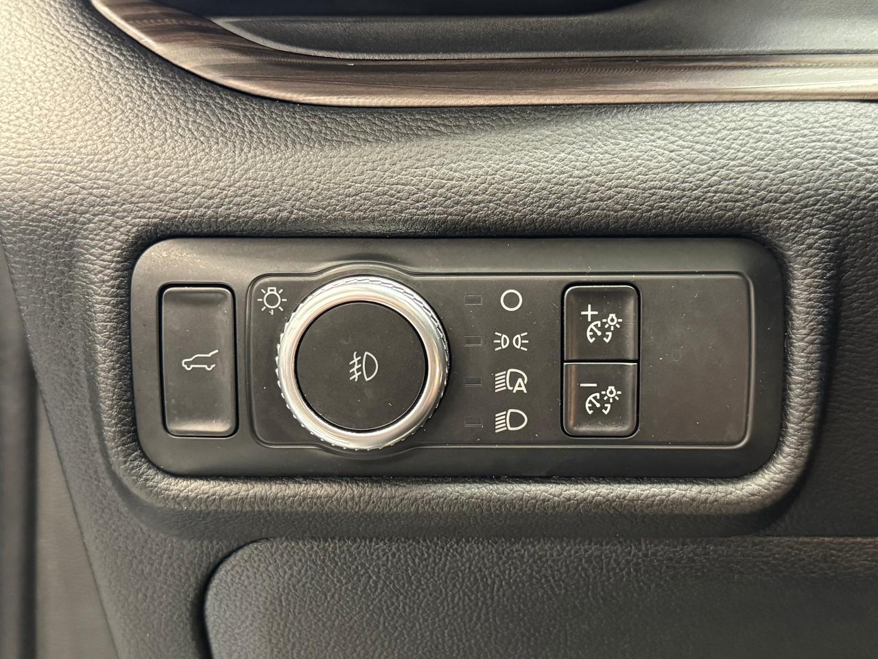 2021 Ford Explorer Limited 4WD 6 Pass+GPS+Lane Keep+Adaptive Cruise - Photo #59