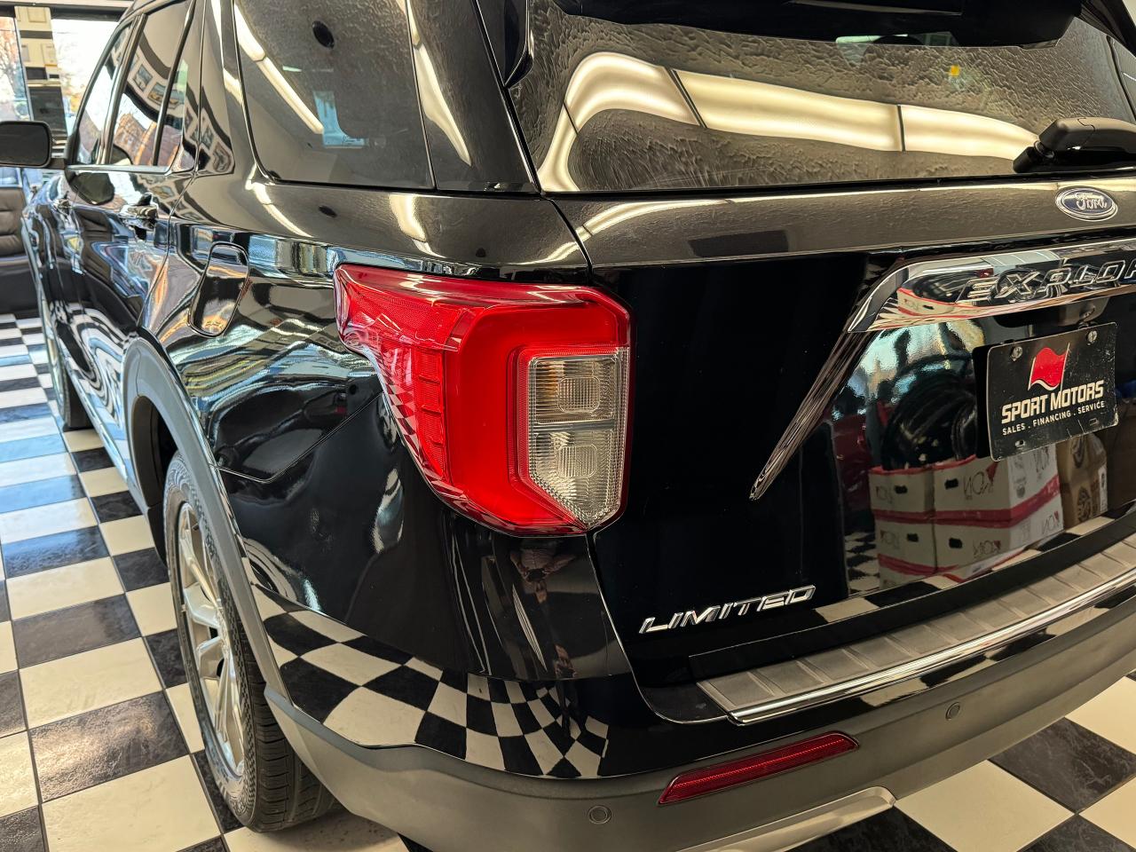 2021 Ford Explorer Limited 4WD 6 Pass+GPS+Lane Keep+Adaptive Cruise - Photo #49