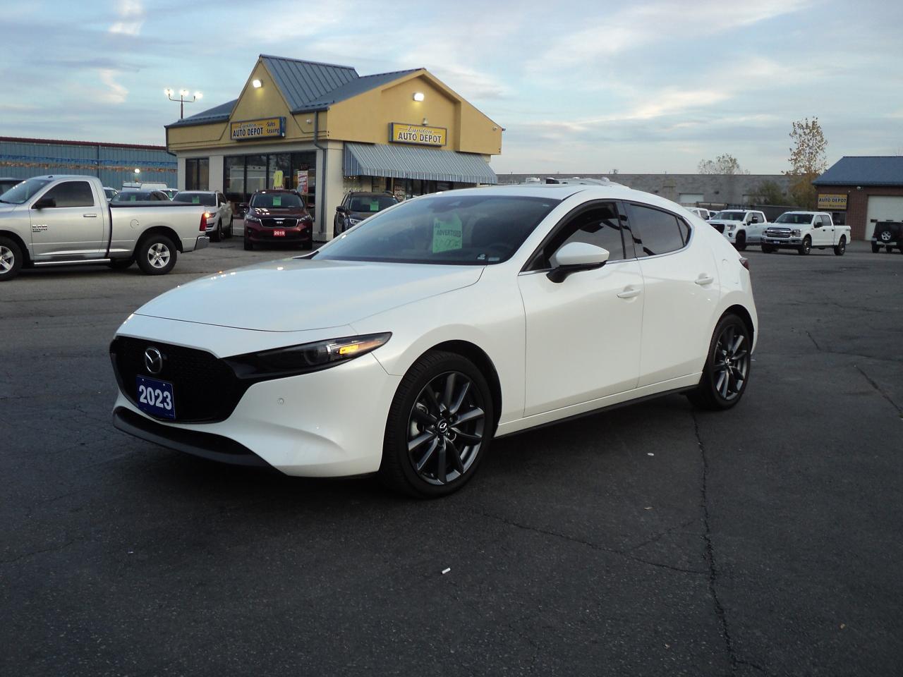 2023 Mazda MAZDA3 GT Auto i-ACTIV AWD 2.5L RoofNavLeatherHeated
